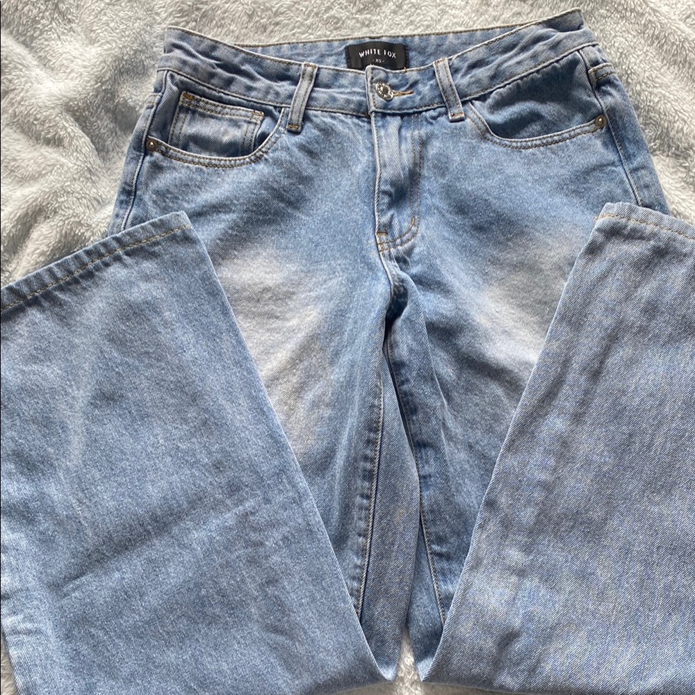 White Fox Boutique Light Blue Low Rise Jeans Size XS